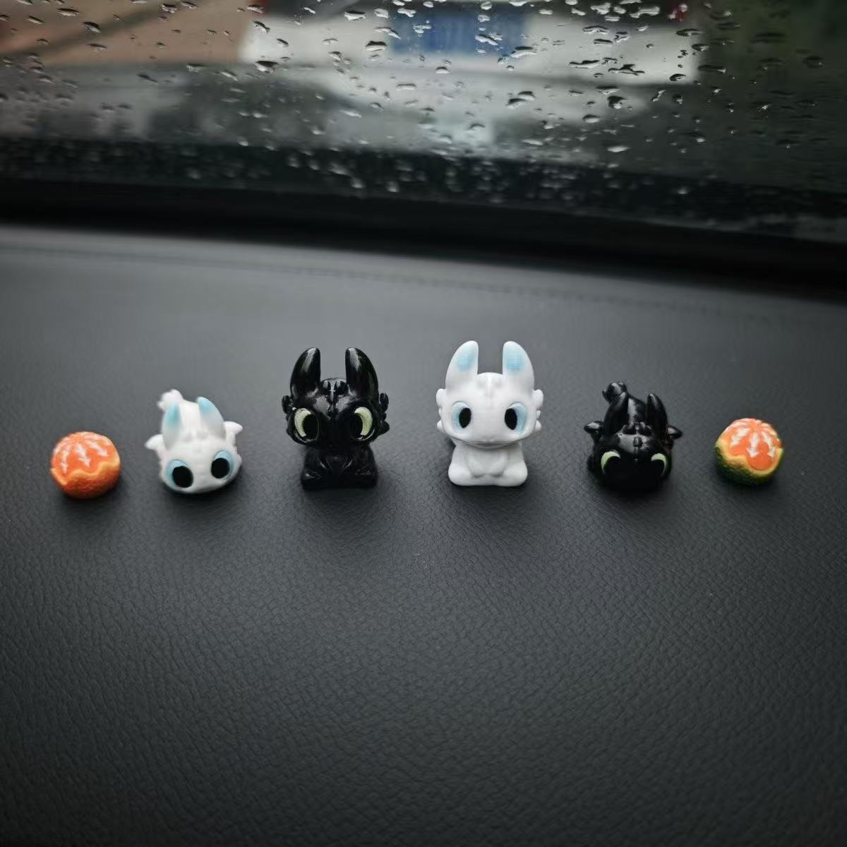 Figura de boneca fofa sem dent - Car Accessories For Dashboard avaliação e preço